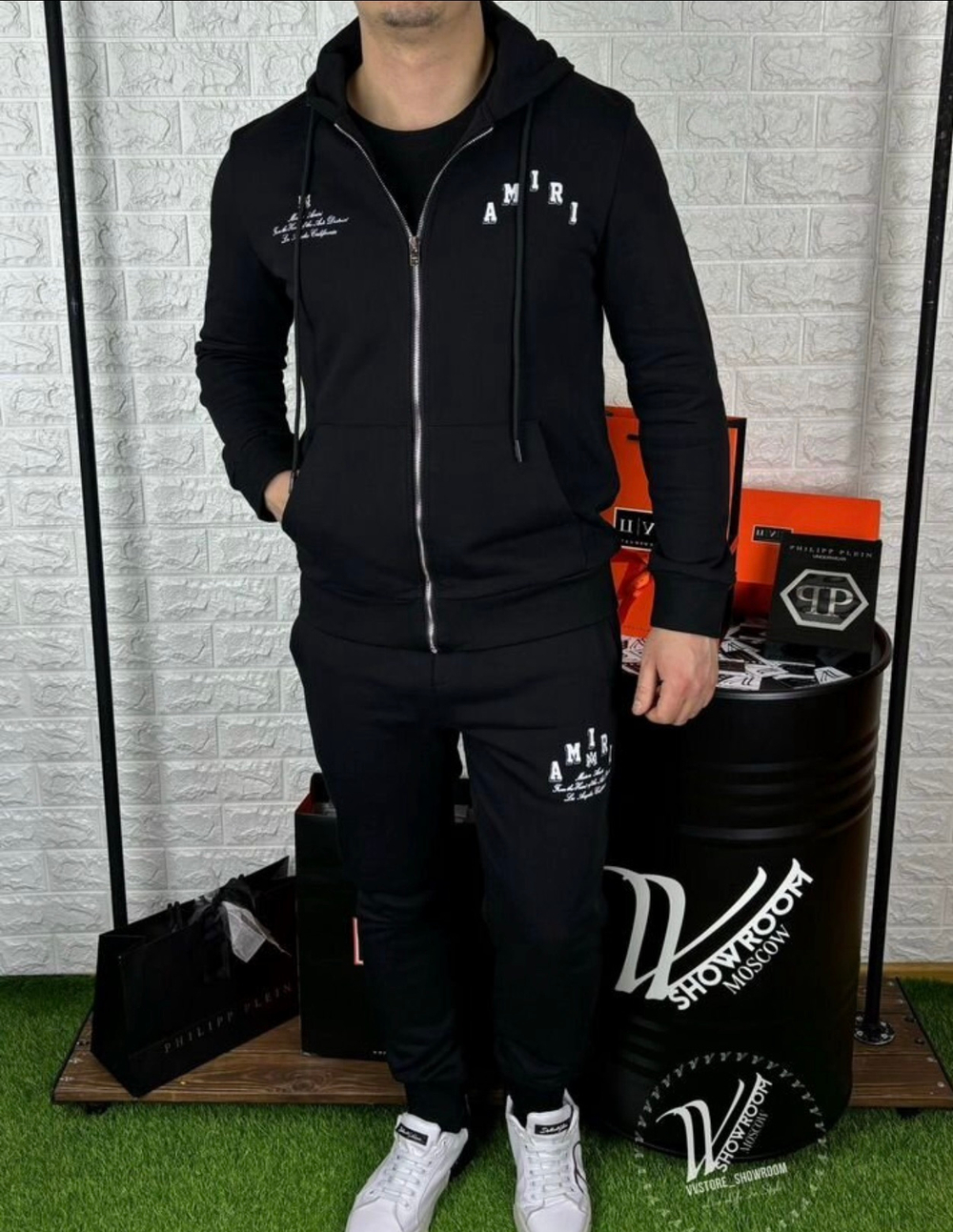 Спортивный костюм Amiri