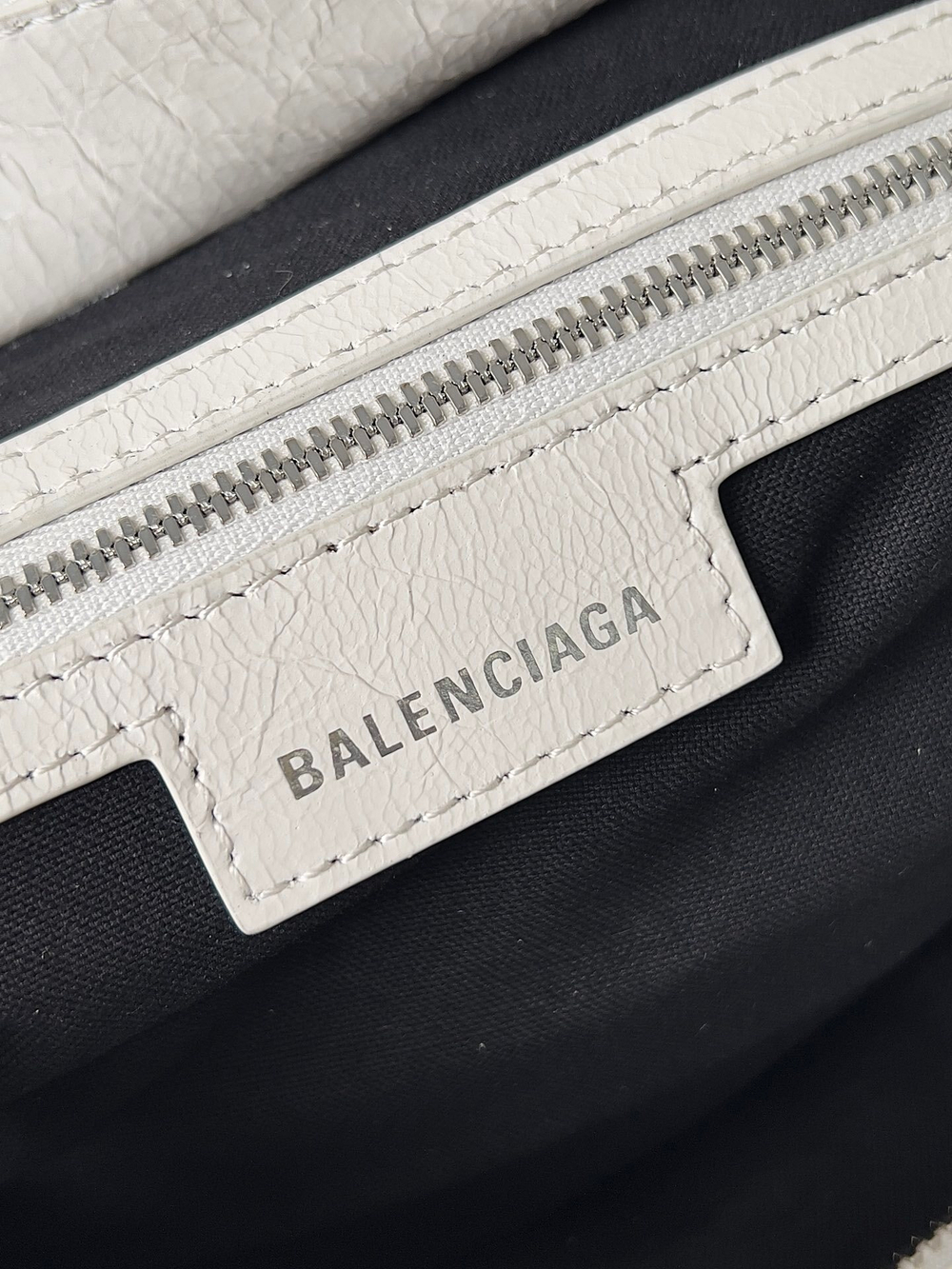 Balenciaga Neo Cagole City Small Bag 26 cm