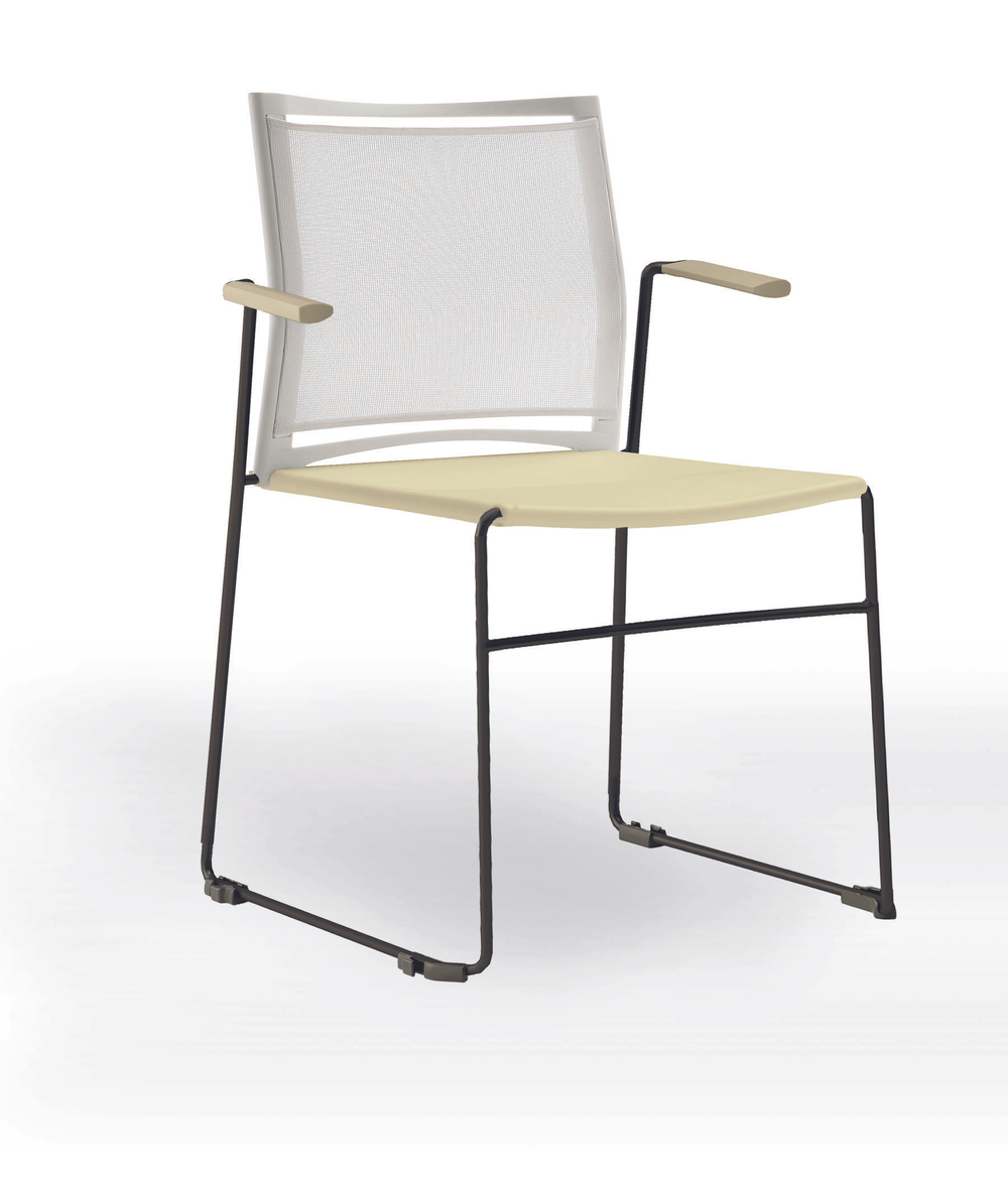 Web стул на полозьях с подлокотниками и спинкой-сеткой