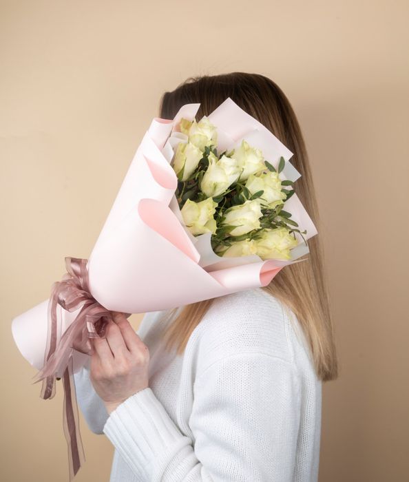 Букет из роз Атена с фисташкой (в упаковке)