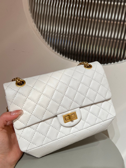 Chanel 2.55 24 cm