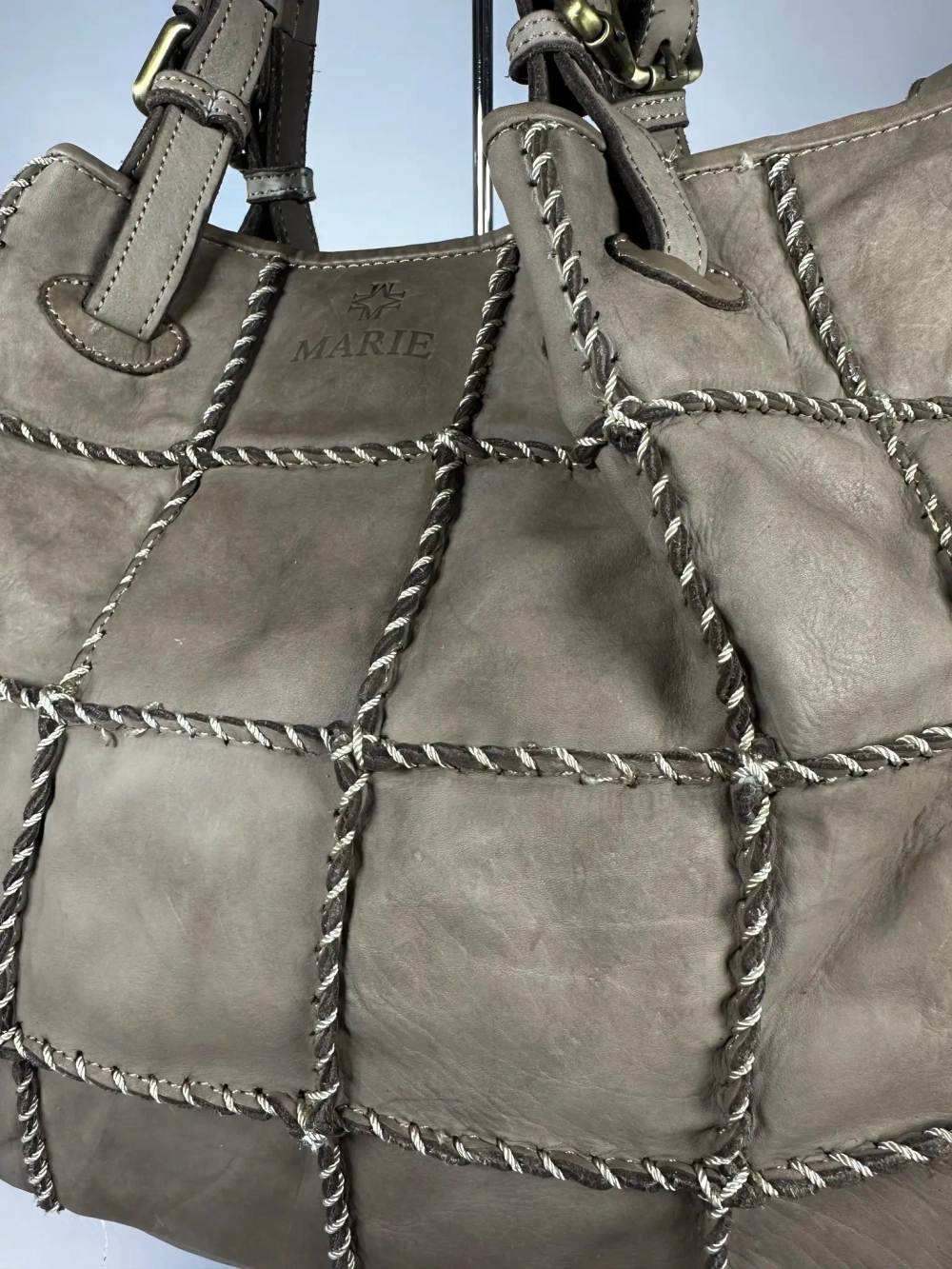 Женская сумка из натуральной винтажной кожи цвет тауп