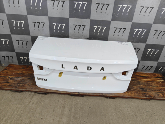 Крышка багажника LADA Vesta 22-нв Б/У Оригинал 8450013789