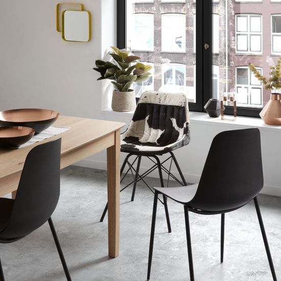 Стул Wassu черный La Forma Испания