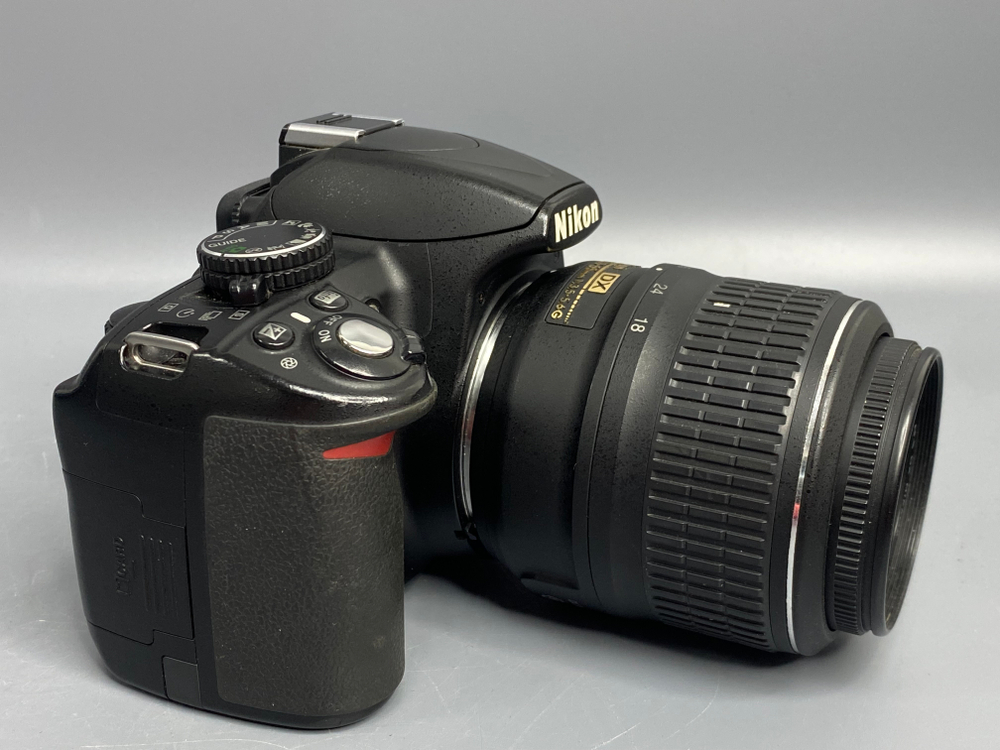 Nikon D3100 kit 18-55mm 24.000 кадров