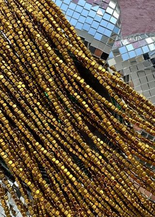 Нить бусин из гематита "Кубик" 2,8мм