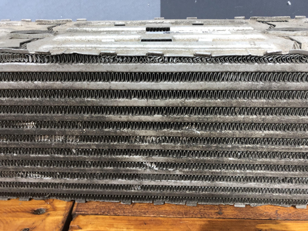 Интеркулер BMW 5-Series (F10) 09-17 Б/У Оригинал 17117618768