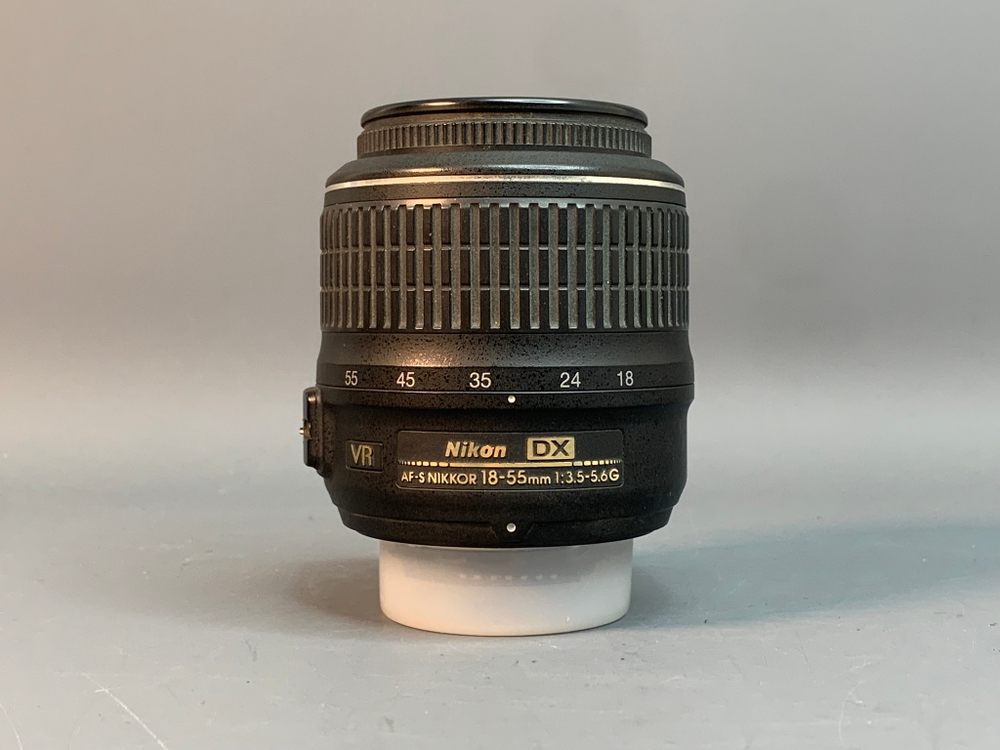 Nikon D3100 Kit 18-55mm 14.895 Кадров