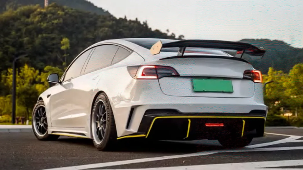 Обвес "Hacker" для Tesla Model 3 2017-2023 Тесла карбоновый тюнинг