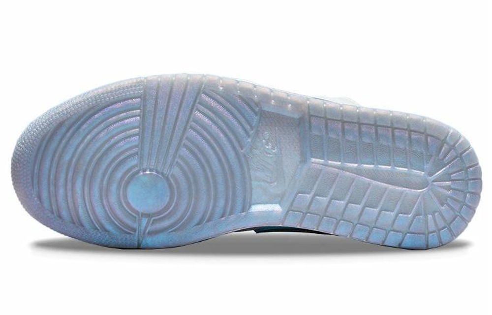 Кроссовки Jordan Air Jordan 1 Low Se "Dare To Fly" Swoosh (Женская размерная сетка)