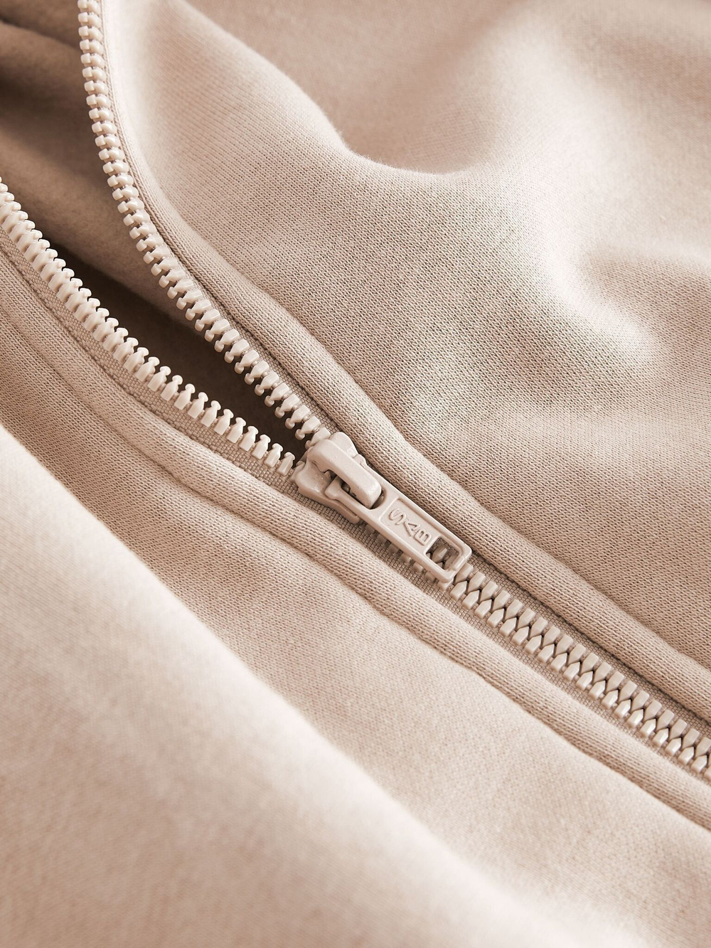 Толстовка с капюшоном на молнии для мальчика Next 116-859, Песочный