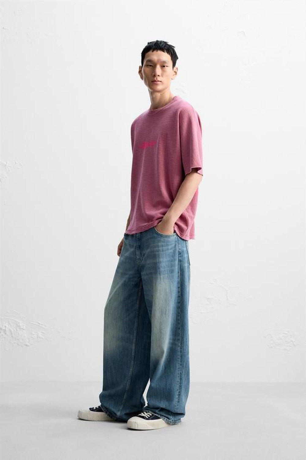 ZARA ФУТБОЛКА С НАШИВКОЙ, РОЗОВЫЙ