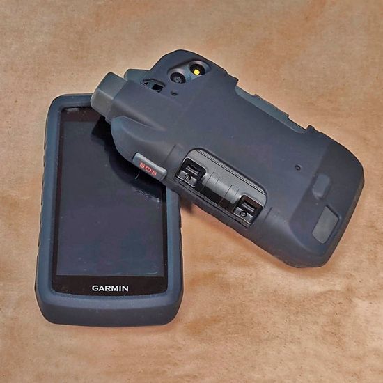 Чехол Garmin Montana 700/700i/750i силикон черный