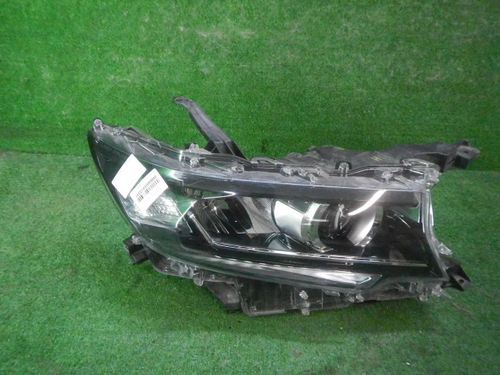 Фара правая Toyota Land Cruiser Prado 150 (2017-н.в.) LED