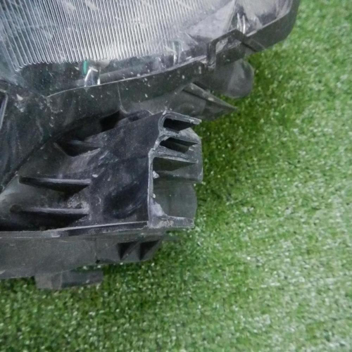 Фара левая Toyota Rav 4 CA40 (2015-2019) LED