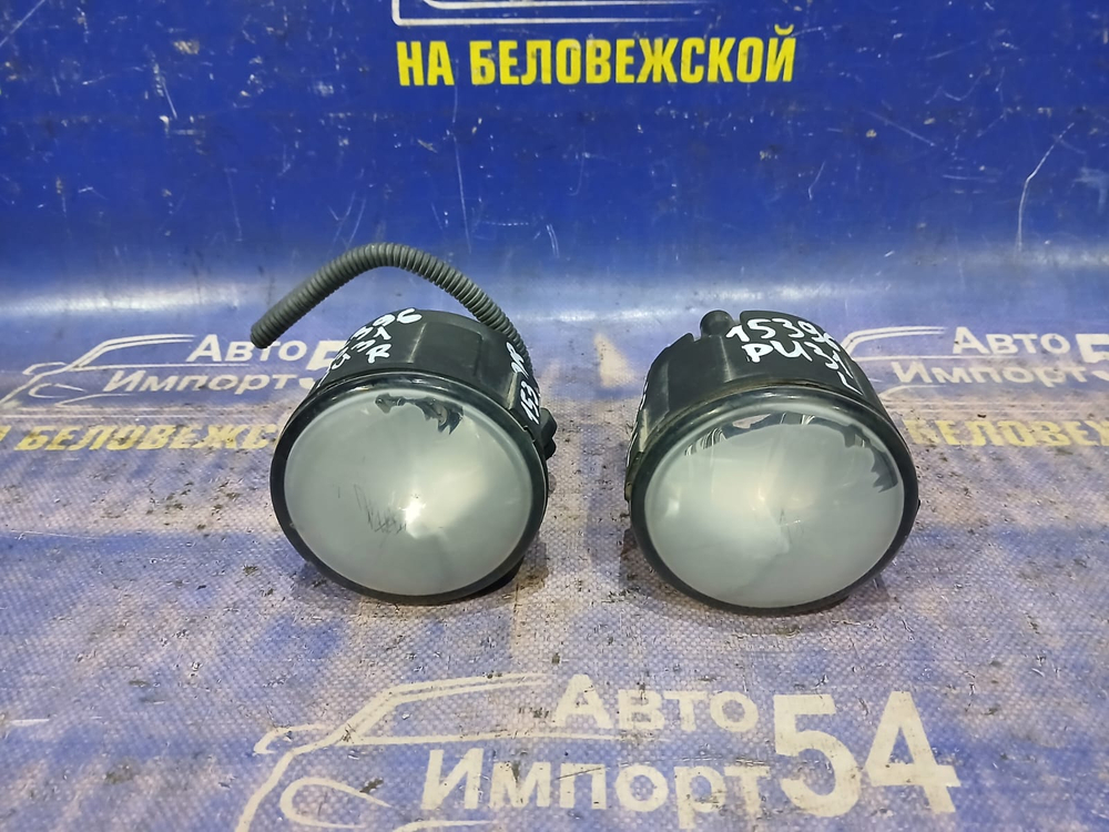 Туманка правая NISSAN PRESAGE 2006-2009