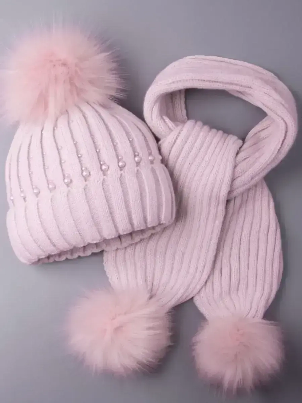 Шапка для девочки зимняя вязаная и шарф