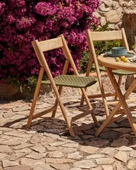 Складной стул Dandara из массива акации со стальной конструкцией и зеленым шнуром