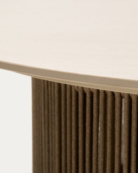 Уличный столик Orosei из спеченного камня, алюминия цвета экрю и бежевой веревки, 90 см