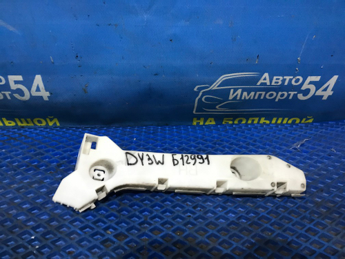 Крепление бампера переднее правое MAZDA DEMIO 2005-2007