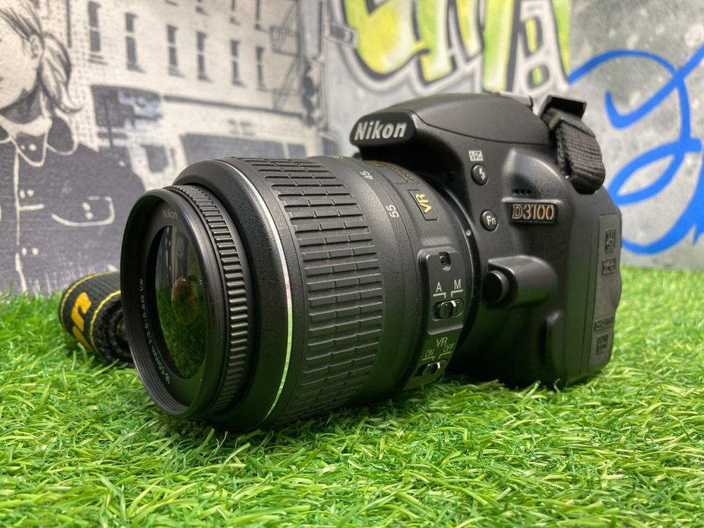 Nikon D3100 kit 18-55mm 10.700 кадров
