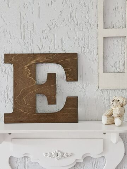 Буква английского алфавита деревянная настенная