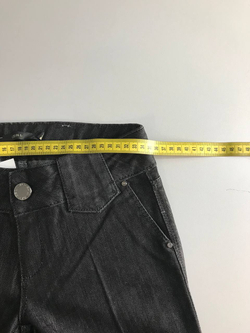 Джинсы стильного кроя, маркировка 26, визуально на 42 размер
