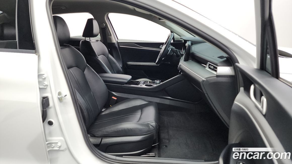 Kia K5 (Optima) 3 Generation 2.0 (08.2022)