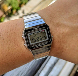 Часы CASIO A-700W-1ADF