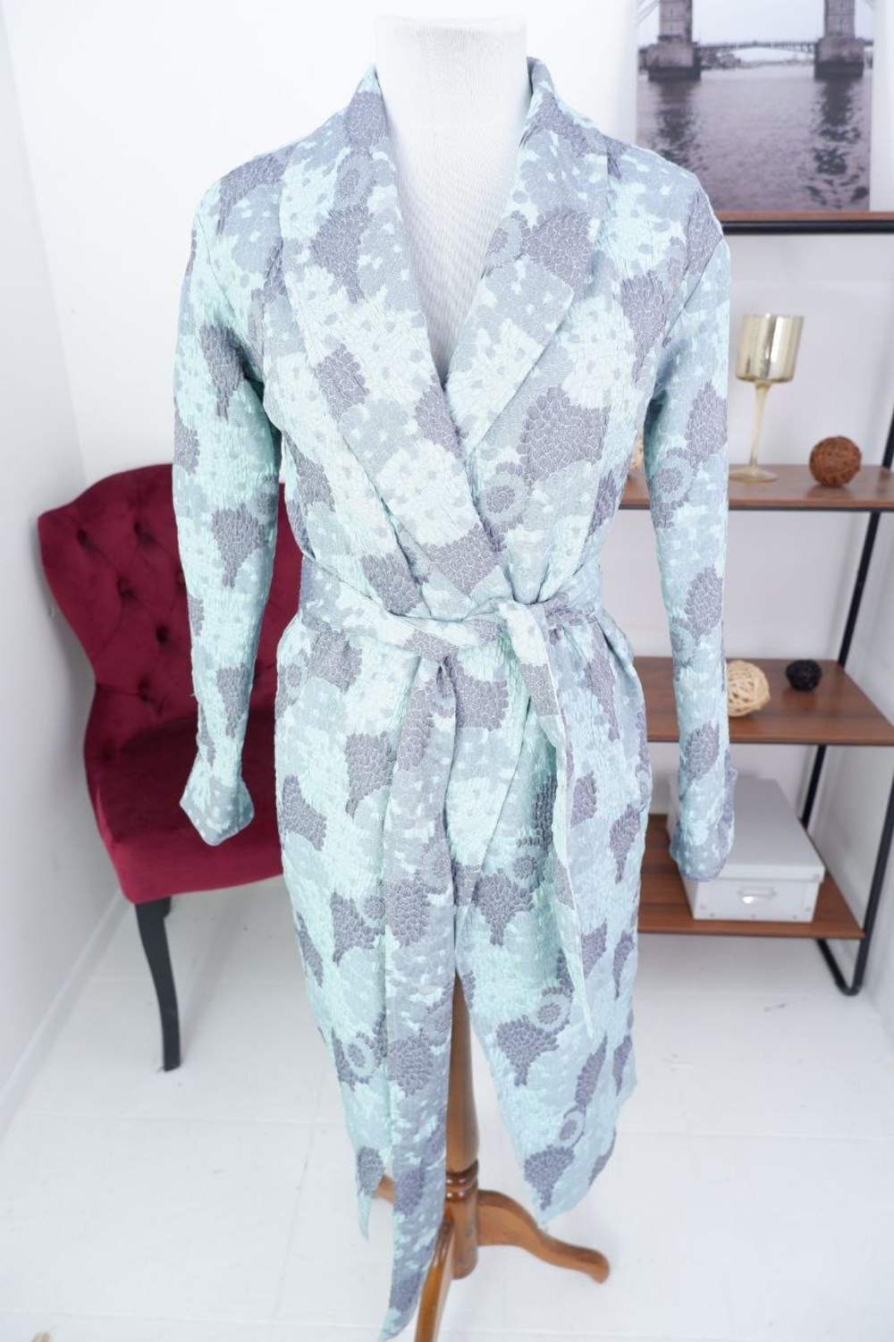 Пальто летнее оригинальное 44 размер