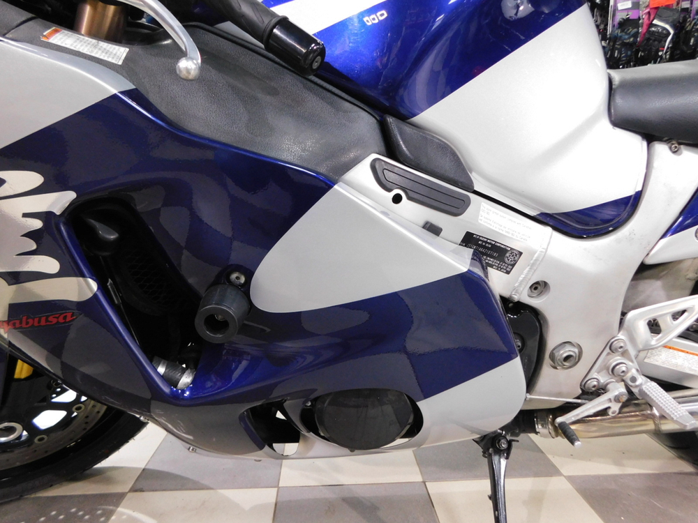 Suzuki GSX1300R Hayabusa JS1GW71A642107183