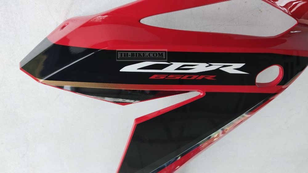 64210-MKY-DM0ZA. COWL SET A, R. MIDDLE (WL) *R380* (GRAND PRIX RED). HONDA