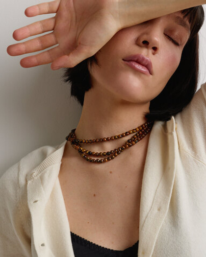 Нить из тигрового глаза