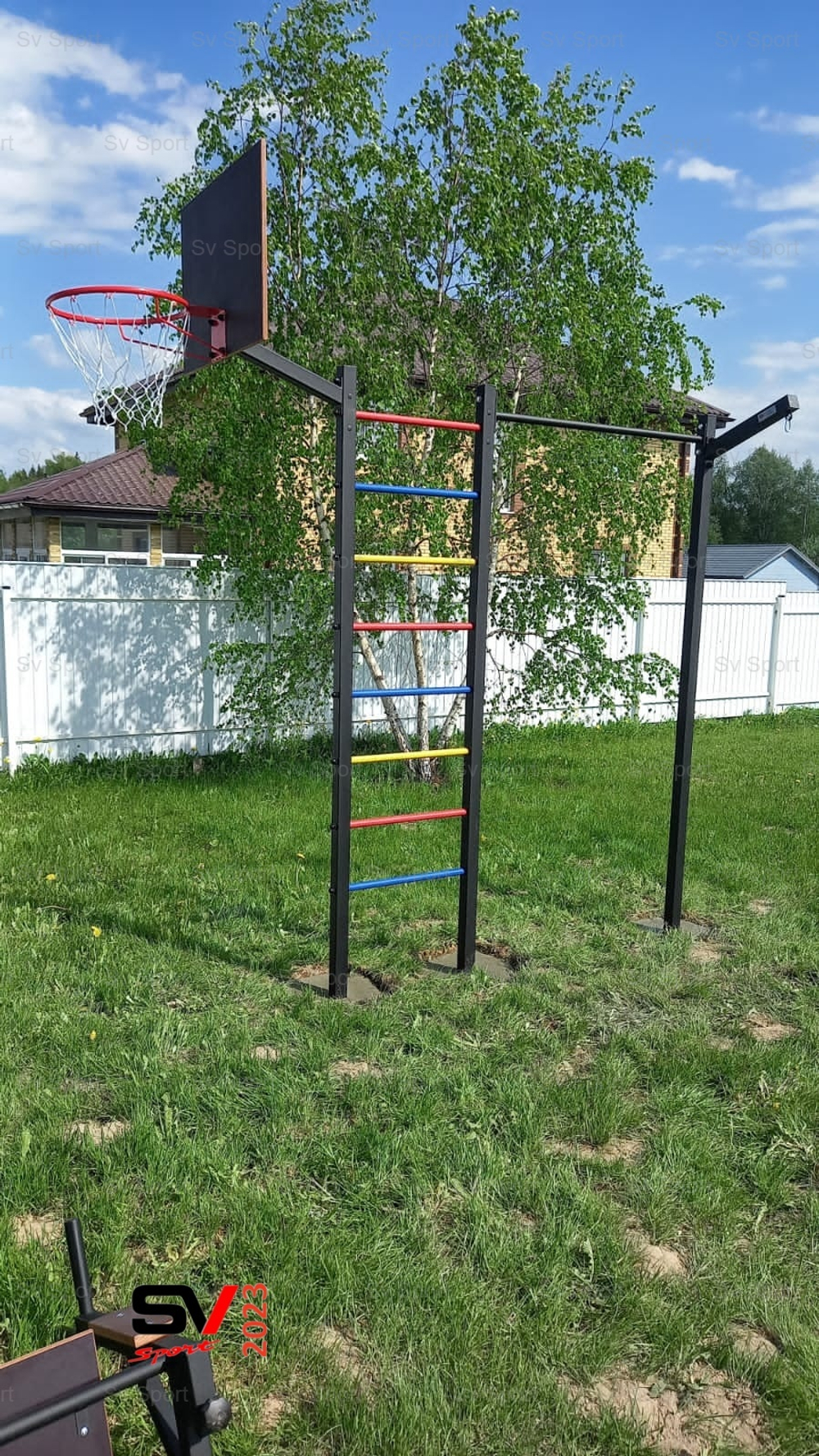 Монтаж уличной шведской стенки Sv Sport (3 вертикальных столба)