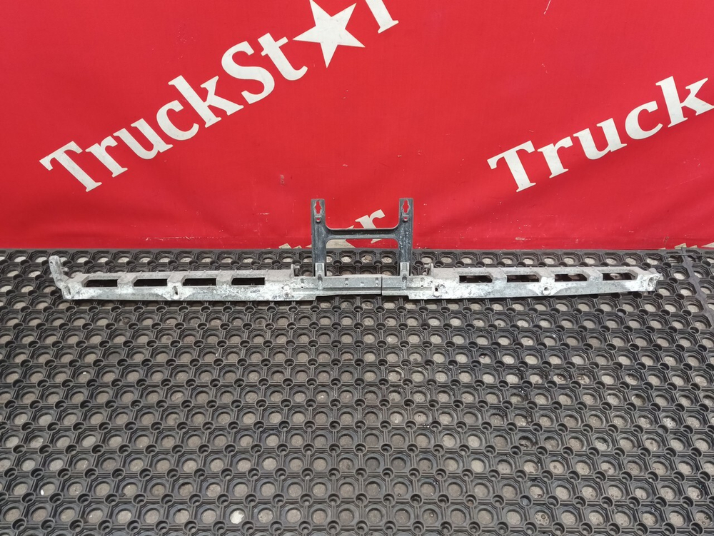 Подножка в сборе 2018г.