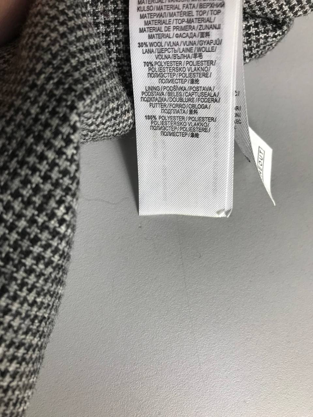 Юбка классического дизайна, маркировка 40, визуально на 46 размер, новая