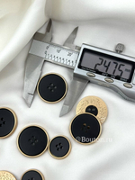 Пуговицы черные на прокол в золотистом металлическом обрамлении