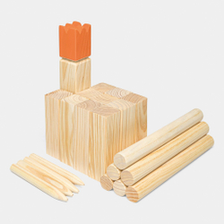 Игра в метание 'шахматы викингов' KUBB