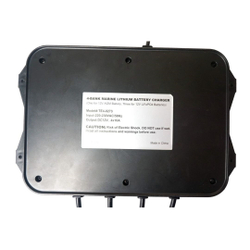 Зарядное устройство SEA-PRO ТЕ4-0273 (1х12В AGM, 3х12В LiFePo4)