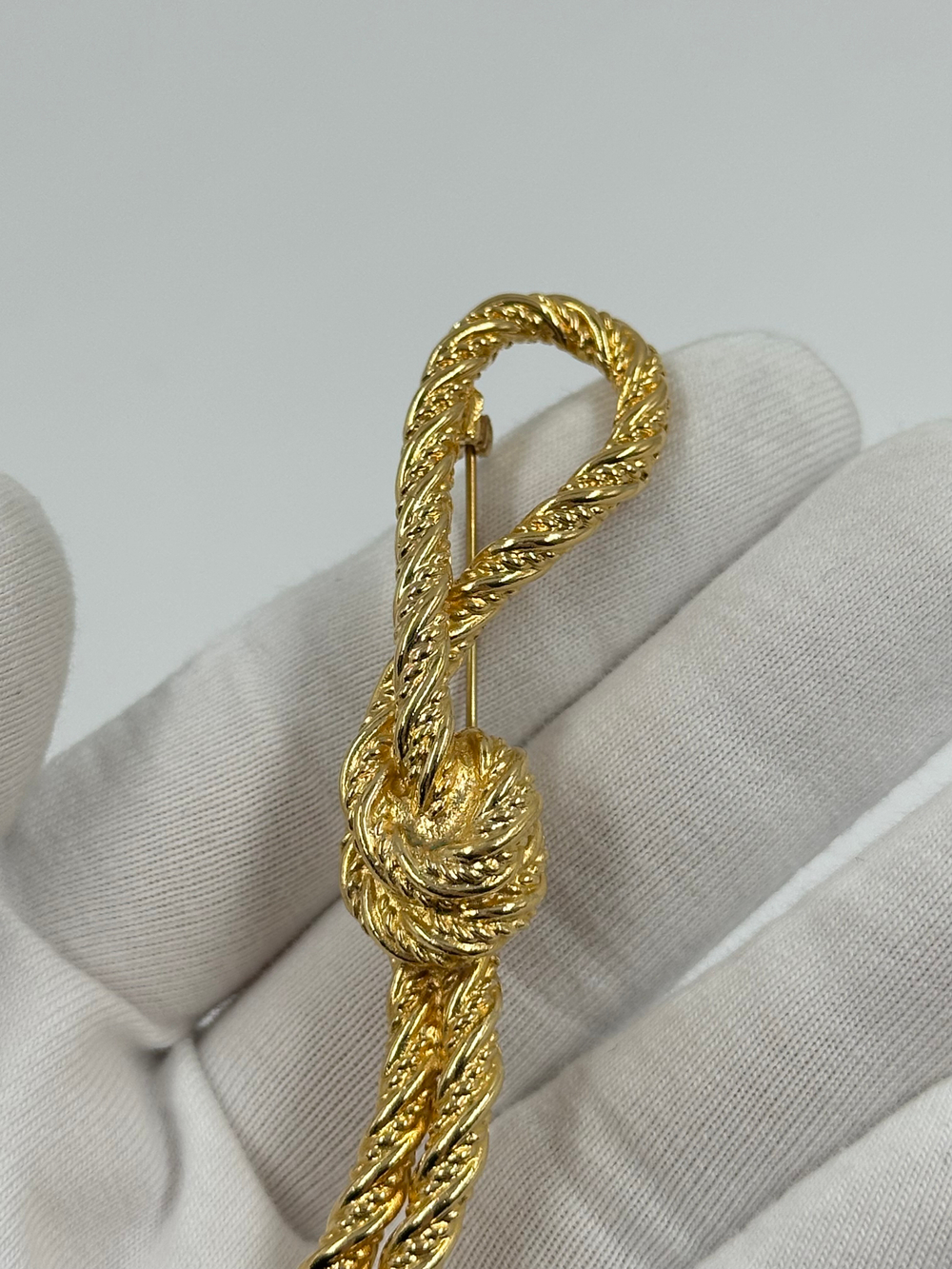 Брошь Christian Dior