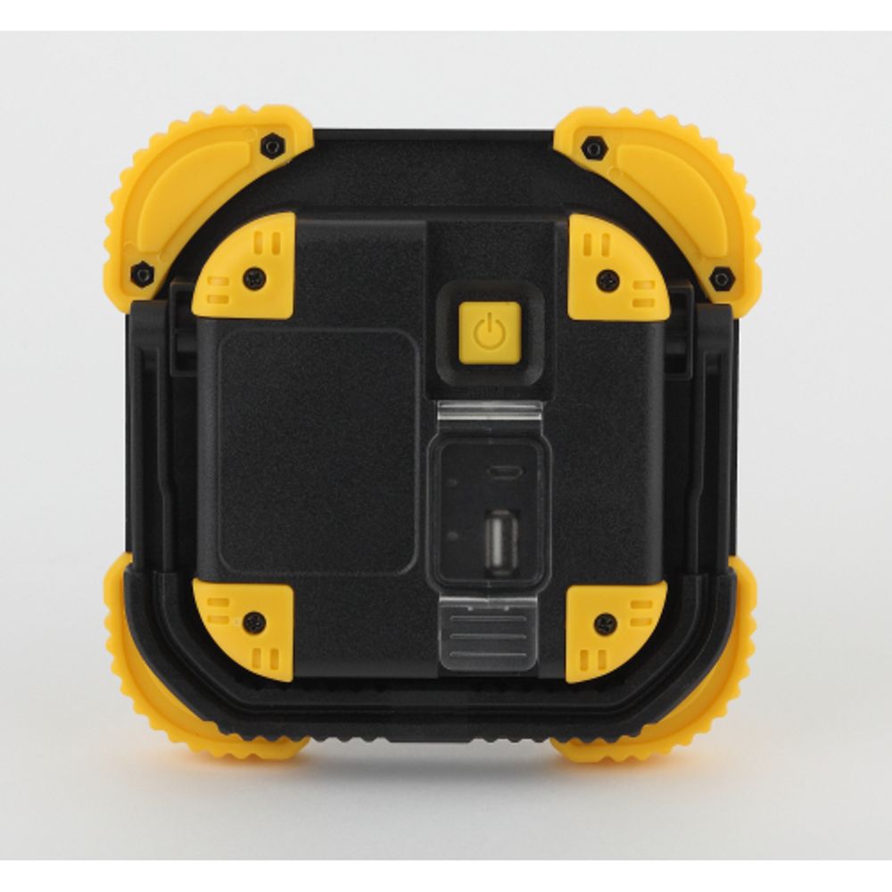 Светодиодный фонарь ЭРА PA-801 прожекторный аккумуляторный IPX6 powerbank с диммером