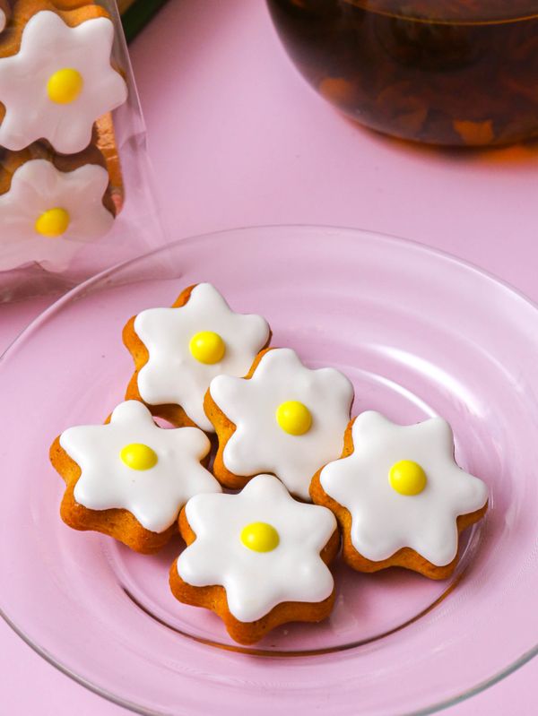 Пряник ≈ 3,5 см, форма: круг, квадрат, звездочка, сердечко, котик, бабочка, цветочек