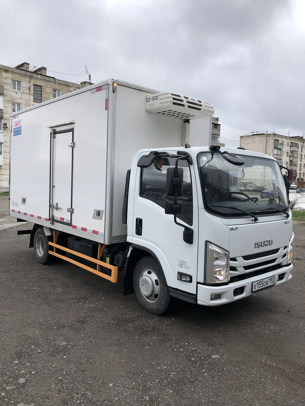 Isuzu ELF 4.5 Изотермический/рефрижератор ELF (Рефрижератор, дизельный, 2.5 л, 124 л.с. МТ)