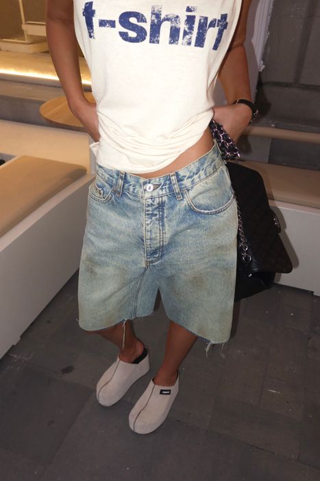 Dirty bermudas