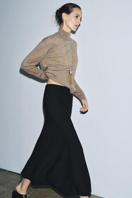 ZARA ТРИКОТАЖНАЯ РАСКЛЕШЕННАЯ ЮБКА МИДИ, ЧЕРНЫЙ