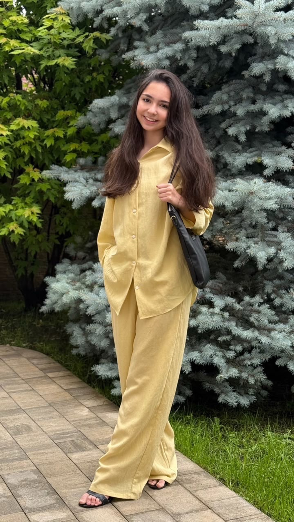 Льняной костюм с брюками