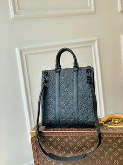 Louis Vuitton Sac Plat Cross