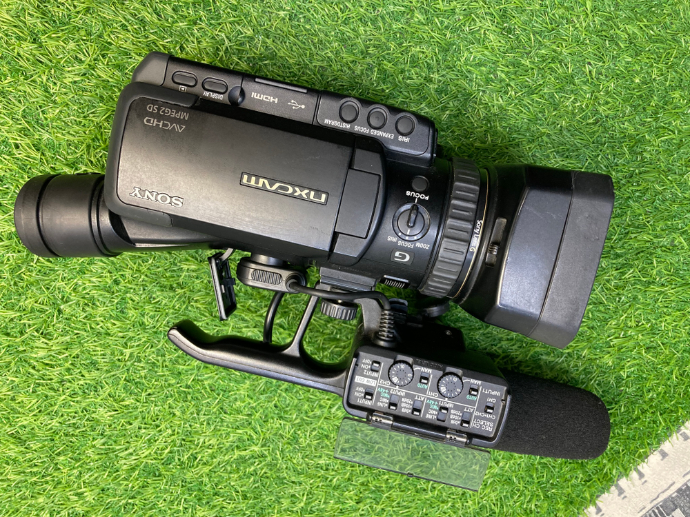 Sony HXR-NX70P