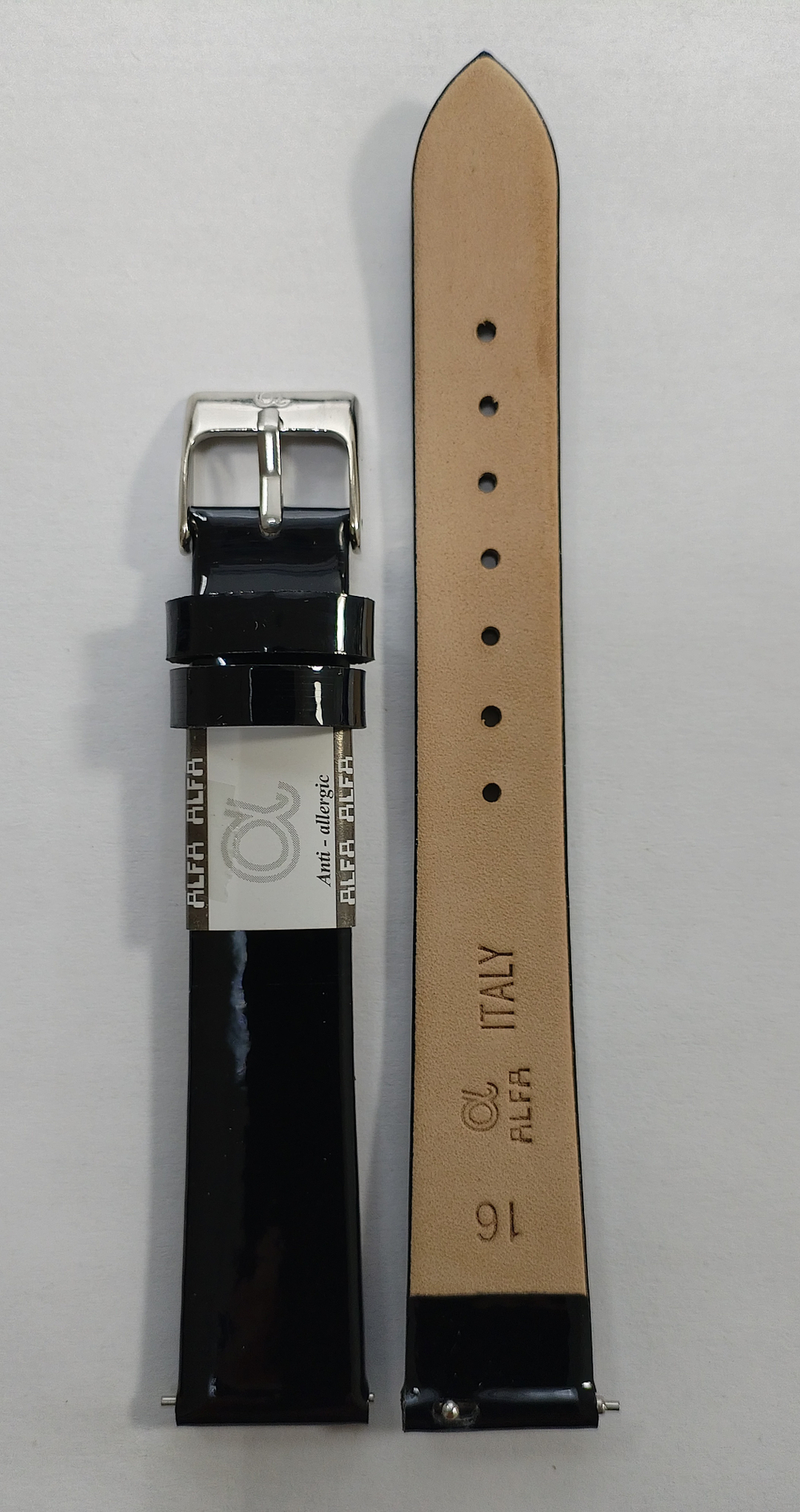 16 мм. Ремень кожаный. Гладкий лаковый.