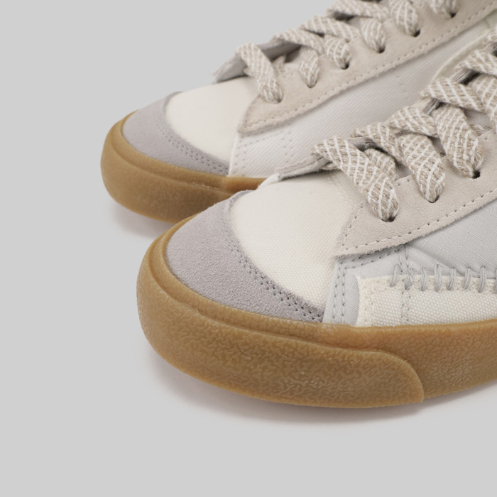 Кроссовки Nike Blazer Mid '77 Voodoo Doll артикул:DQ5081-119 - купить в магазине Дайс